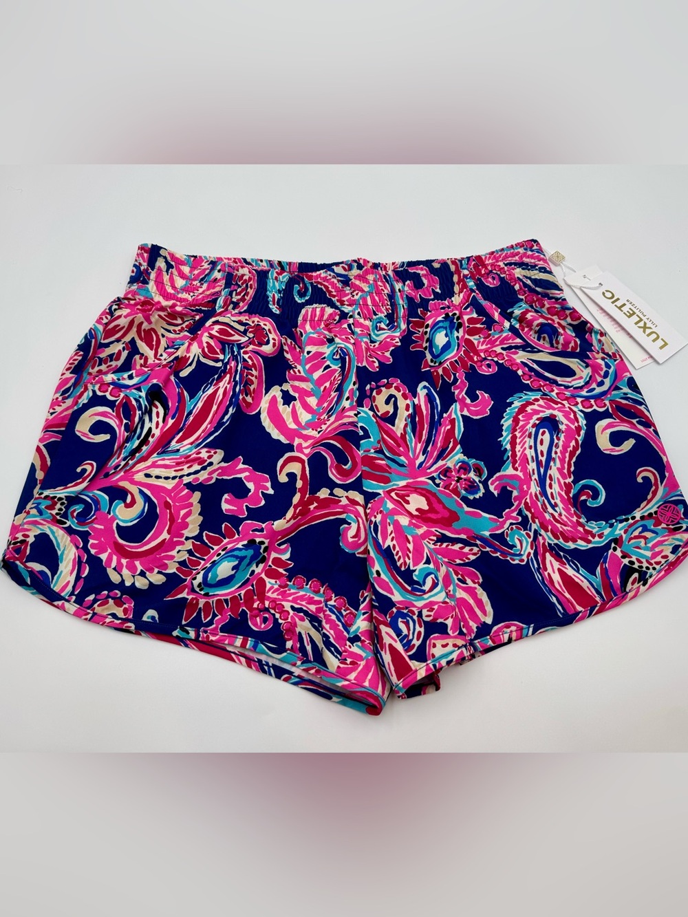 Lilly Pulitzer Backcourt Shorts UPF 50+ Navy with Pink Paisley NWT